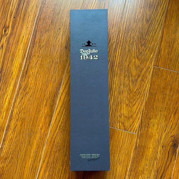 Don Julio 1942 empty box π¦ - Picture 3 of 6